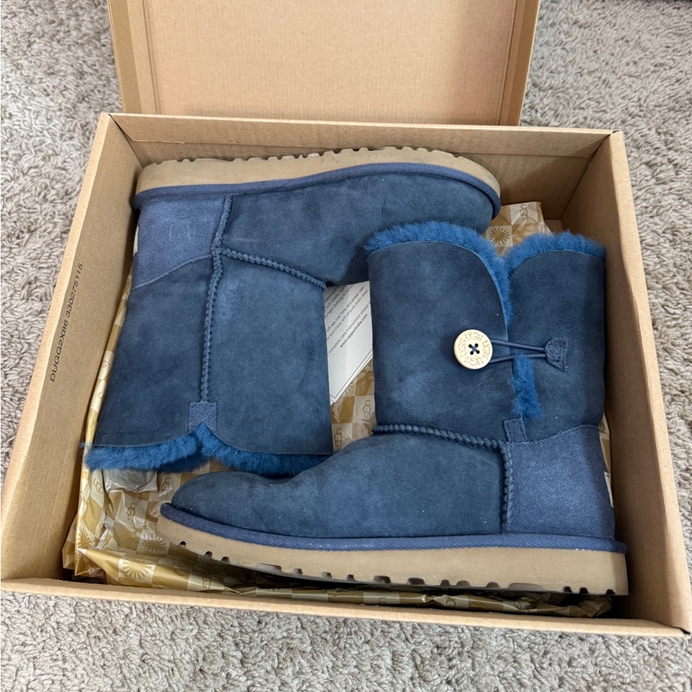 UGG Youth Navy Bailey Button Boots